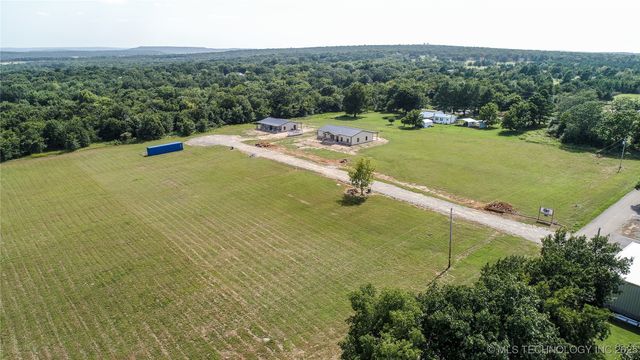 64 Reagan Drive, Eufaula, OK 74432