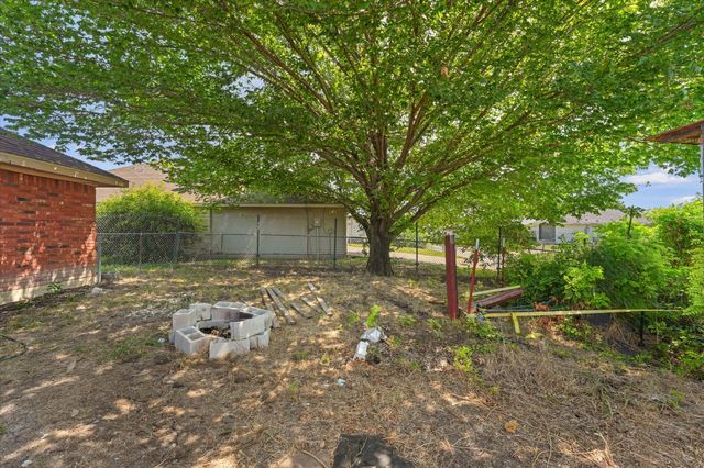 1220 Brittany Way, Seagoville, TX 75159