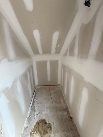 9973 E Outer Drive, Detroit, MI 48224