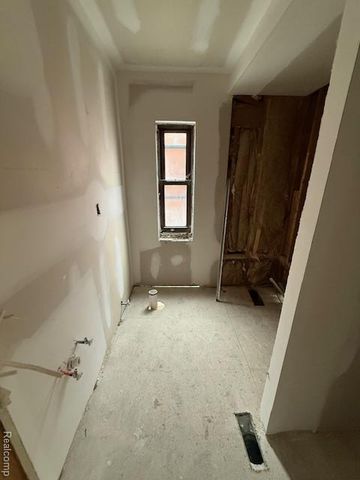 9973 E Outer Drive, Detroit, MI 48224