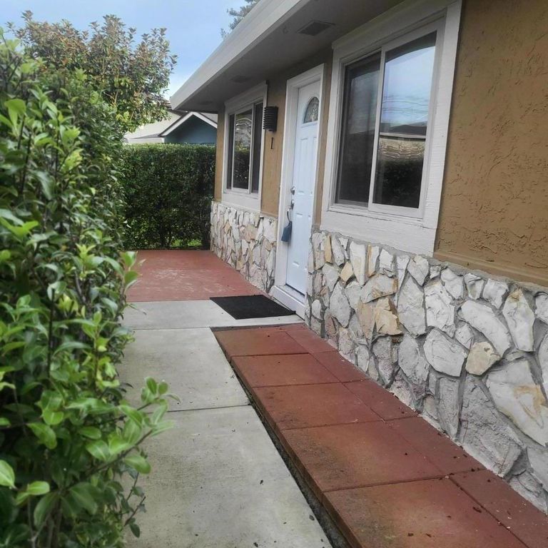 1420 Ruby Court 1, Capitola, CA 95010