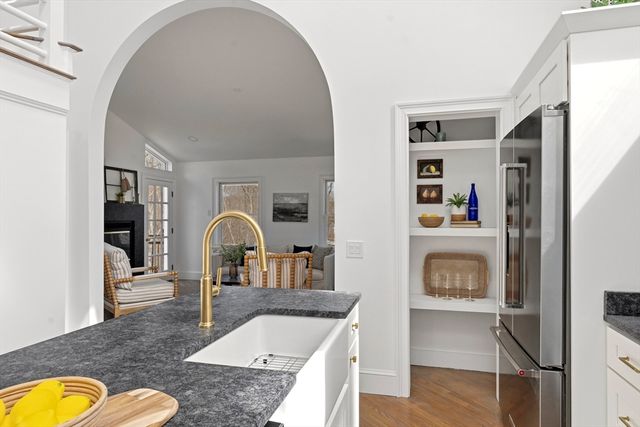 86 Harry Kemp Way B, Provincetown, MA 02657