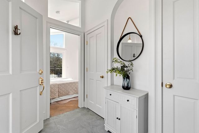 86 Harry Kemp Way B, Provincetown, MA 02657