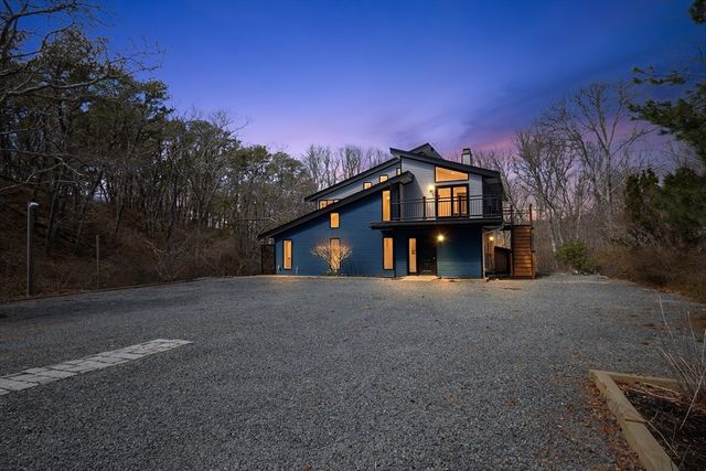 86 Harry Kemp Way B, Provincetown, MA 02657