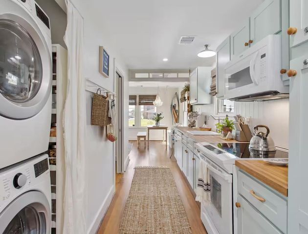 1514 51st Street, Galveston, TX 77551