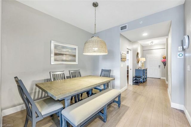 470 Launch CIR 403, Naples, FL 34108