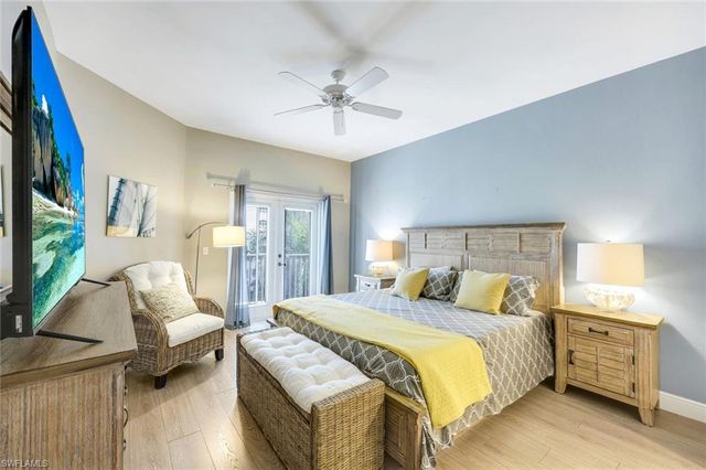 470 Launch CIR 403, Naples, FL 34108