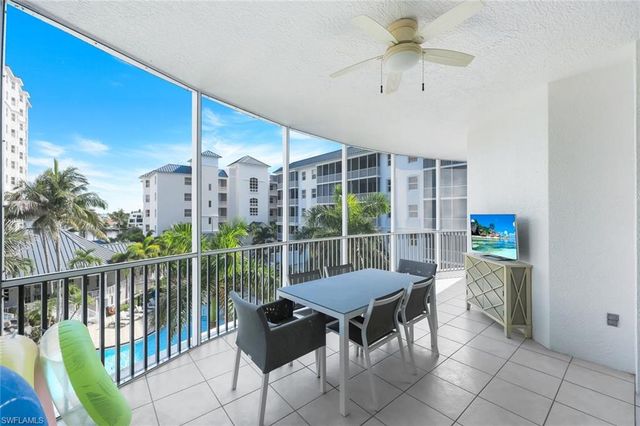 470 Launch CIR 403, Naples, FL 34108