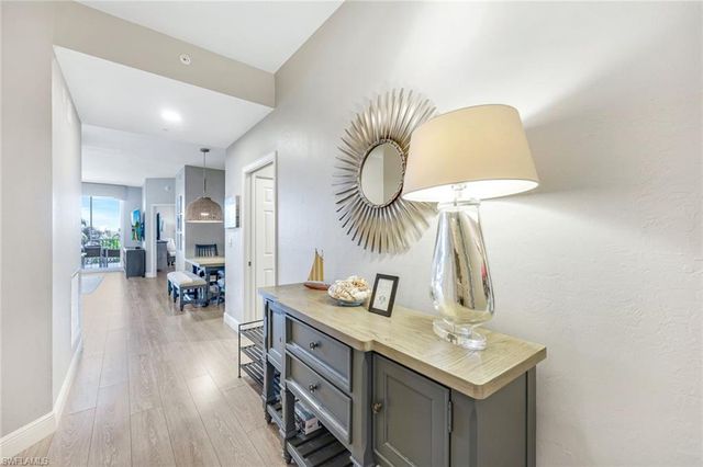 470 Launch CIR 403, Naples, FL 34108