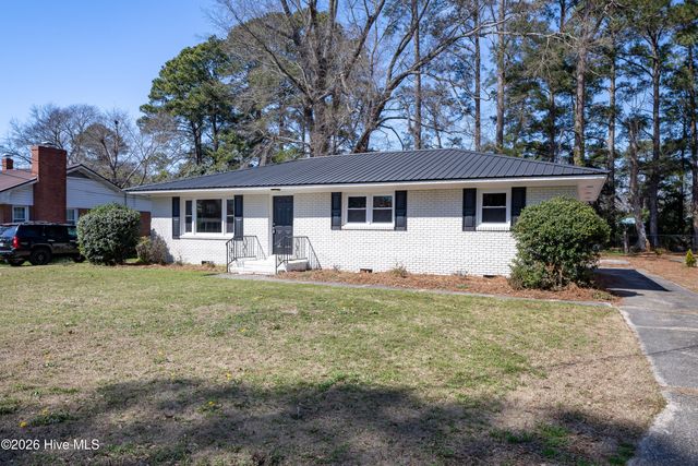 411 Lafayette Street, Clinton, NC 28328