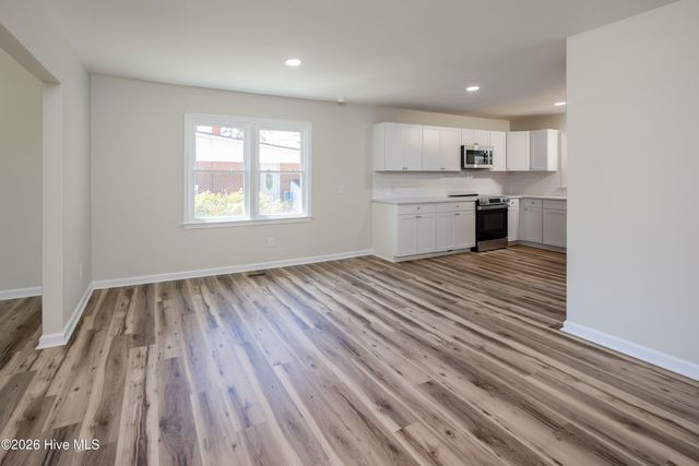 411 Lafayette Street, Clinton, NC 28328