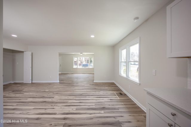 411 Lafayette Street, Clinton, NC 28328