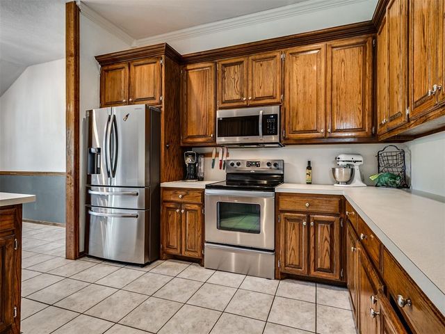 20554 Ember Lane, Harrah, OK 73045