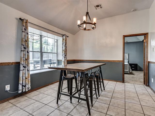 20554 Ember Lane, Harrah, OK 73045