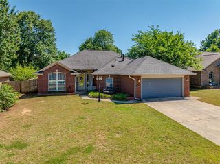 20554 Ember Lane, Harrah, OK 73045