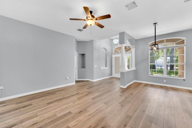 1021 HAMILTON AVENUE, Tarpon Springs, FL 34689