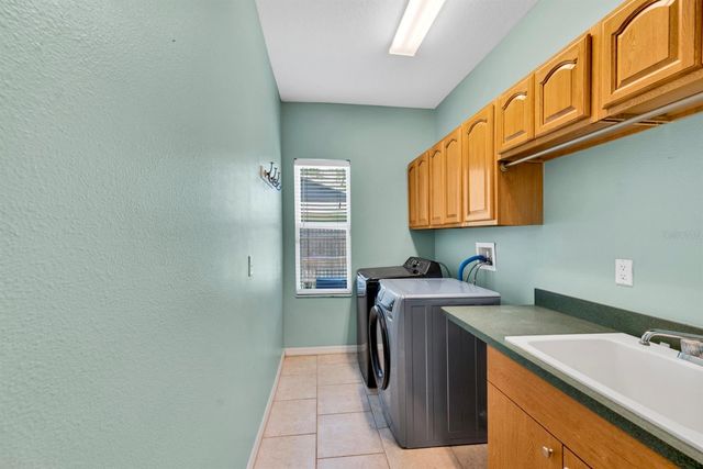 1021 HAMILTON AVENUE, Tarpon Springs, FL 34689
