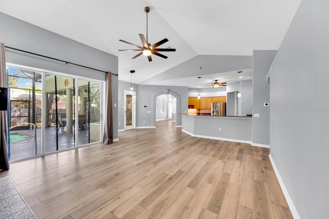 1021 HAMILTON AVENUE, Tarpon Springs, FL 34689