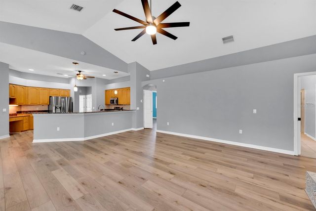 1021 HAMILTON AVENUE, Tarpon Springs, FL 34689