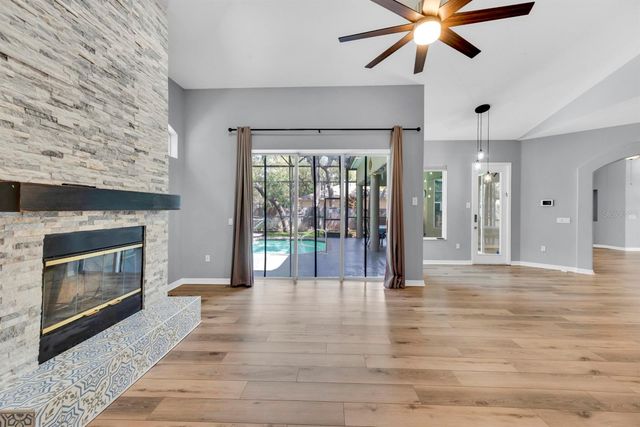 1021 HAMILTON AVENUE, Tarpon Springs, FL 34689
