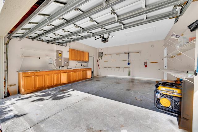 1021 HAMILTON AVENUE, Tarpon Springs, FL 34689