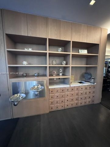 801 S Miami Avenue 408, Miami, FL 33130