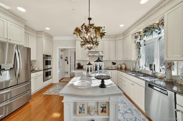 6 Rest Avenue, Ardsley, NY 10502