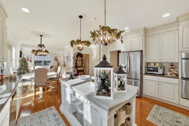 6 Rest Avenue, Ardsley, NY 10502