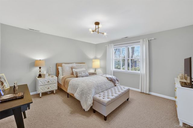 6 Rest Avenue, Ardsley, NY 10502