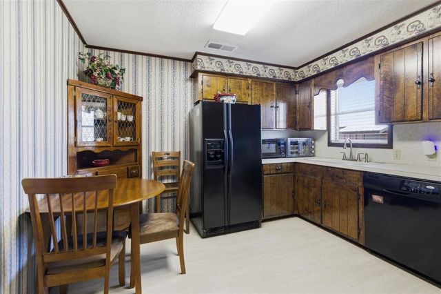 402 Scheufens Road, Lake Charles, LA 70615