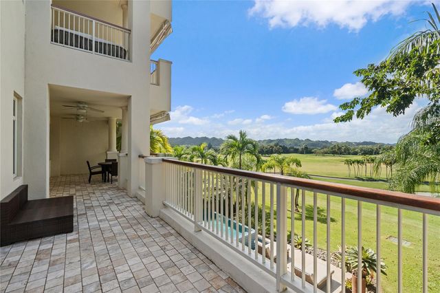 500 PLANTATION VILLAGE DRIVE 3-208, Dorado, PR 00646