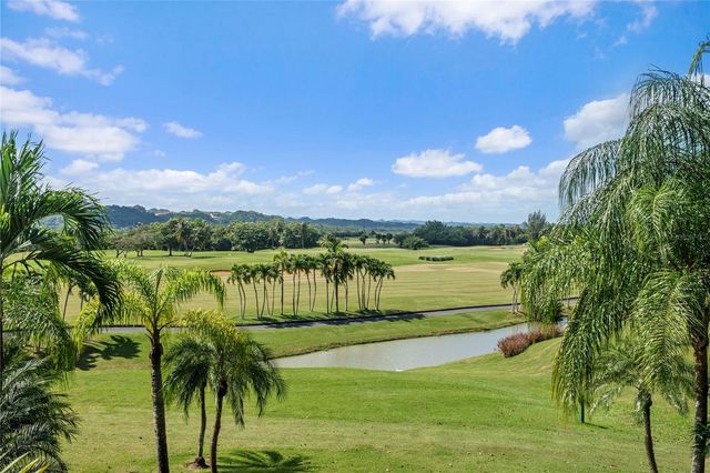 500 PLANTATION VILLAGE DRIVE 3-208, Dorado, PR 00646