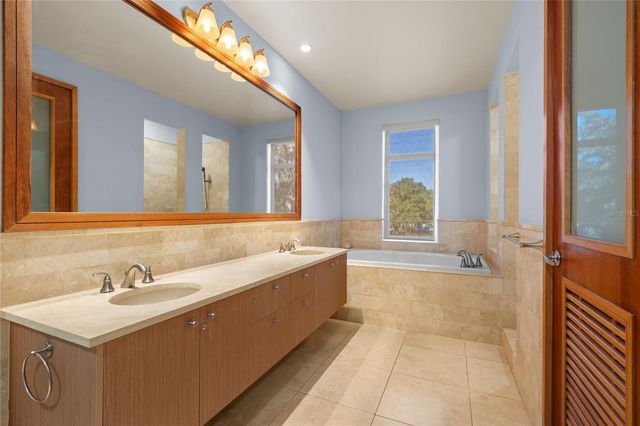 500 PLANTATION VILLAGE DRIVE 3-208, Dorado, PR 00646