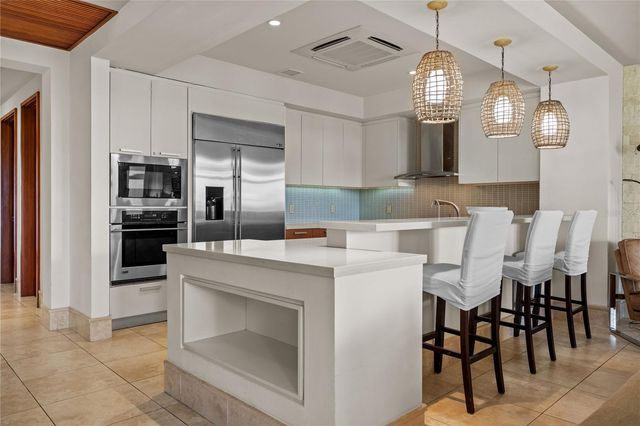 500 PLANTATION VILLAGE DRIVE 3-208, Dorado, PR 00646