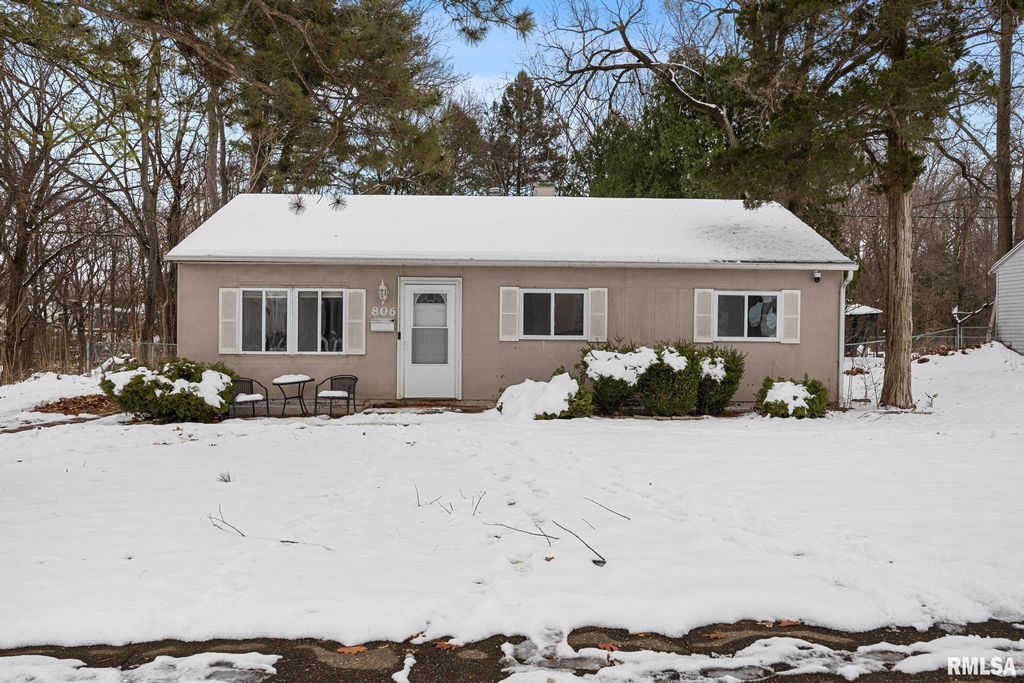 806 LINCOLN Road, Marquette Heights, IL 61554