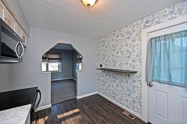 3910 Jewell Avenue, Middletown, OH 45042