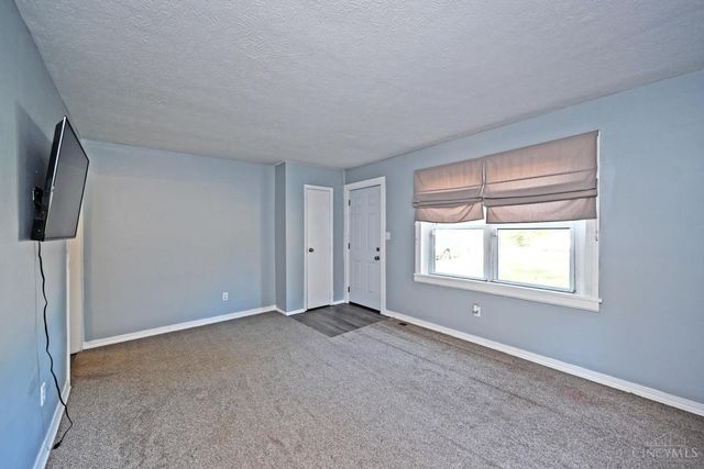 3910 Jewell Avenue, Middletown, OH 45042