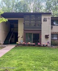 99 Arrowood Road J, Manalapan, NJ 07726