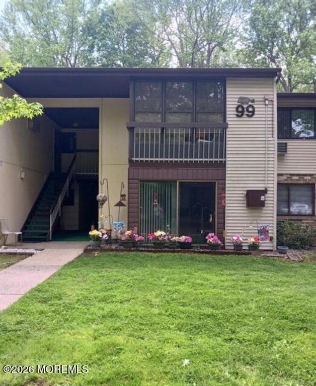 99 Arrowood Road J, Manalapan, NJ 07726