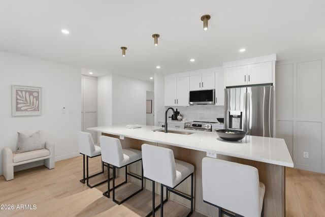 1318 E LA JOLLA Drive, Tempe, AZ 85282