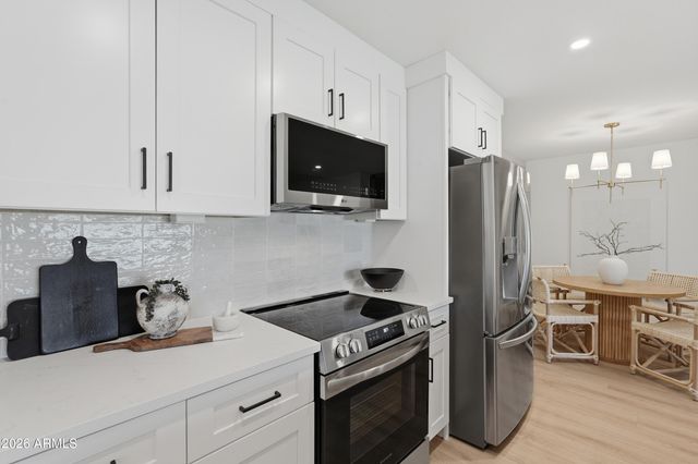 1318 E LA JOLLA Drive, Tempe, AZ 85282