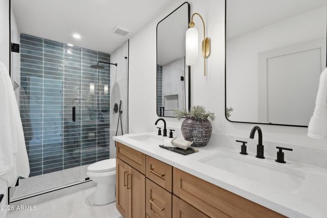 1318 E LA JOLLA Drive, Tempe, AZ 85282