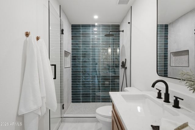 1318 E LA JOLLA Drive, Tempe, AZ 85282