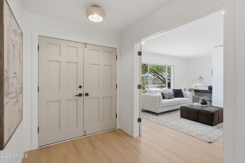 1318 E LA JOLLA Drive, Tempe, AZ 85282 — photo 4