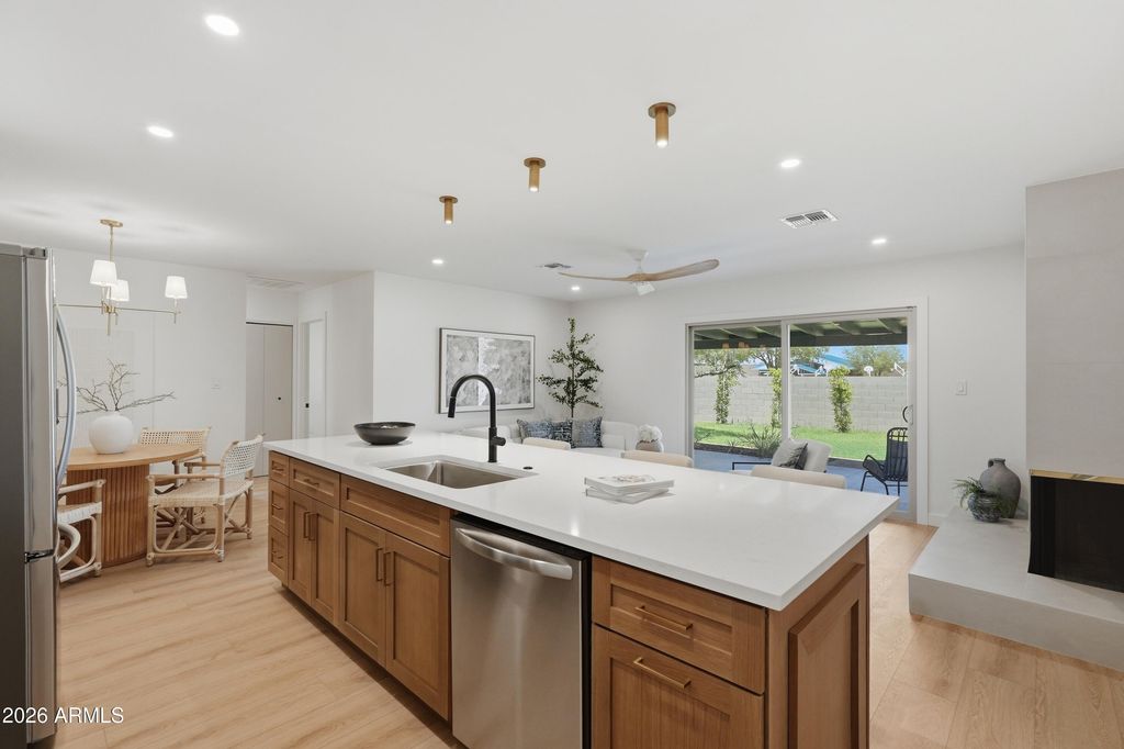 1318 E LA JOLLA Drive, Tempe, AZ 85282 — photo 5