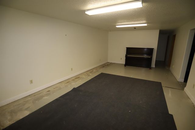 100 29th AV SE, Minot, ND 58701
