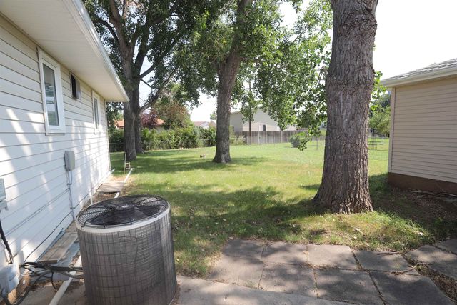 100 29th AV SE, Minot, ND 58701