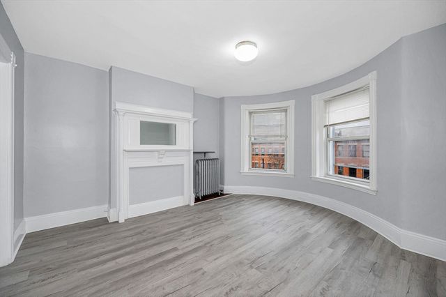 884 Huntington Ave, Boston, MA 02115