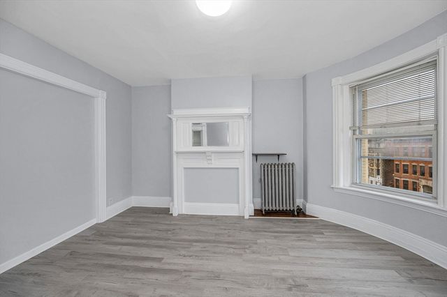 884 Huntington Ave, Boston, MA 02115