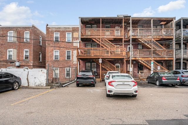 884 Huntington Ave, Boston, MA 02115